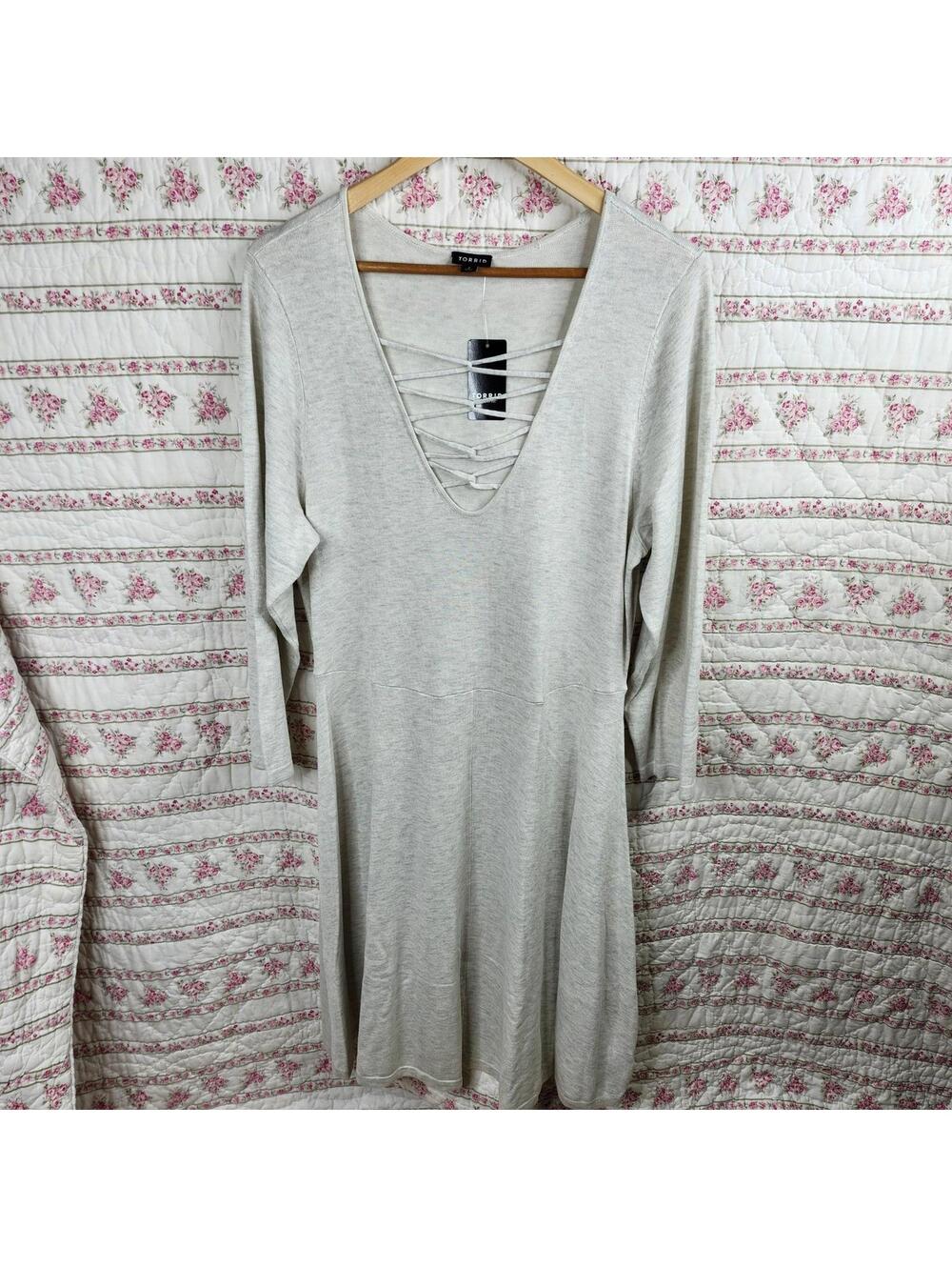 NEW with Tags Women's Torrid Sweater Dress Criss Cross V Neck Plus Knit Beige 2